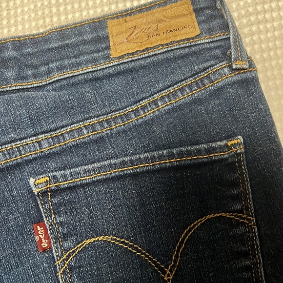 Levi’s Jeans - Picture 6 of 7